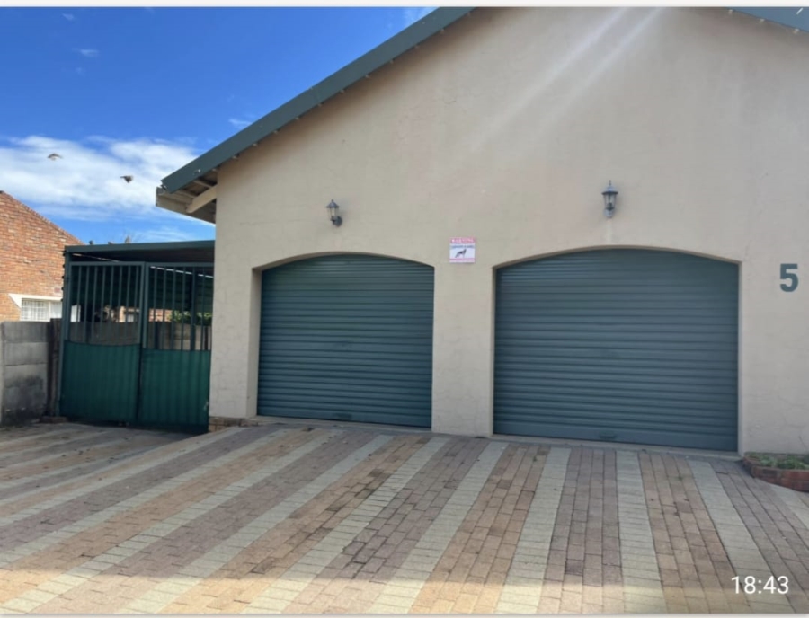 3 Bedroom Property for Sale in Riebeeckstad Free State